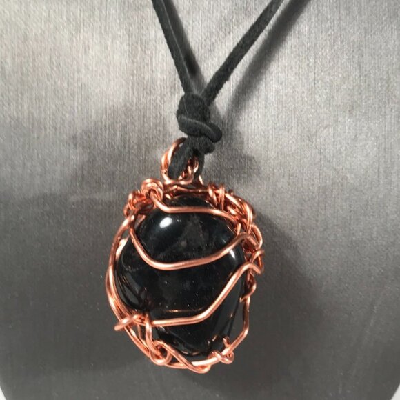 Genuine Black Onyx Gemstone Copper Pendant Leather Rustic Festival Reiki Protect - Picture 1 of 5